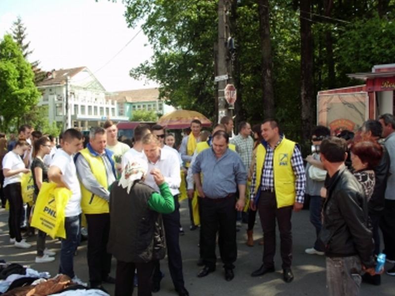 BULETIN ELECTORAL: Liberalii bistrițeni s-au întâlnit cu locuitorii din Maieru și Năsăud