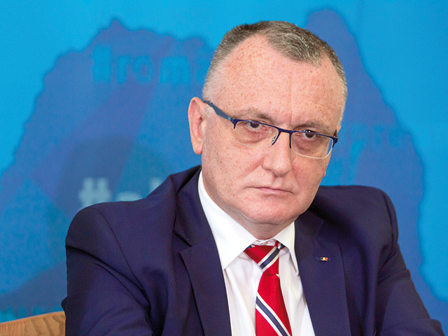 Îngrijorător! Avem cei mai puțini elevi înscriși la Bacalaureat de la Revoluție. Cîmpeanu: ‘Scăderea este dramatică’