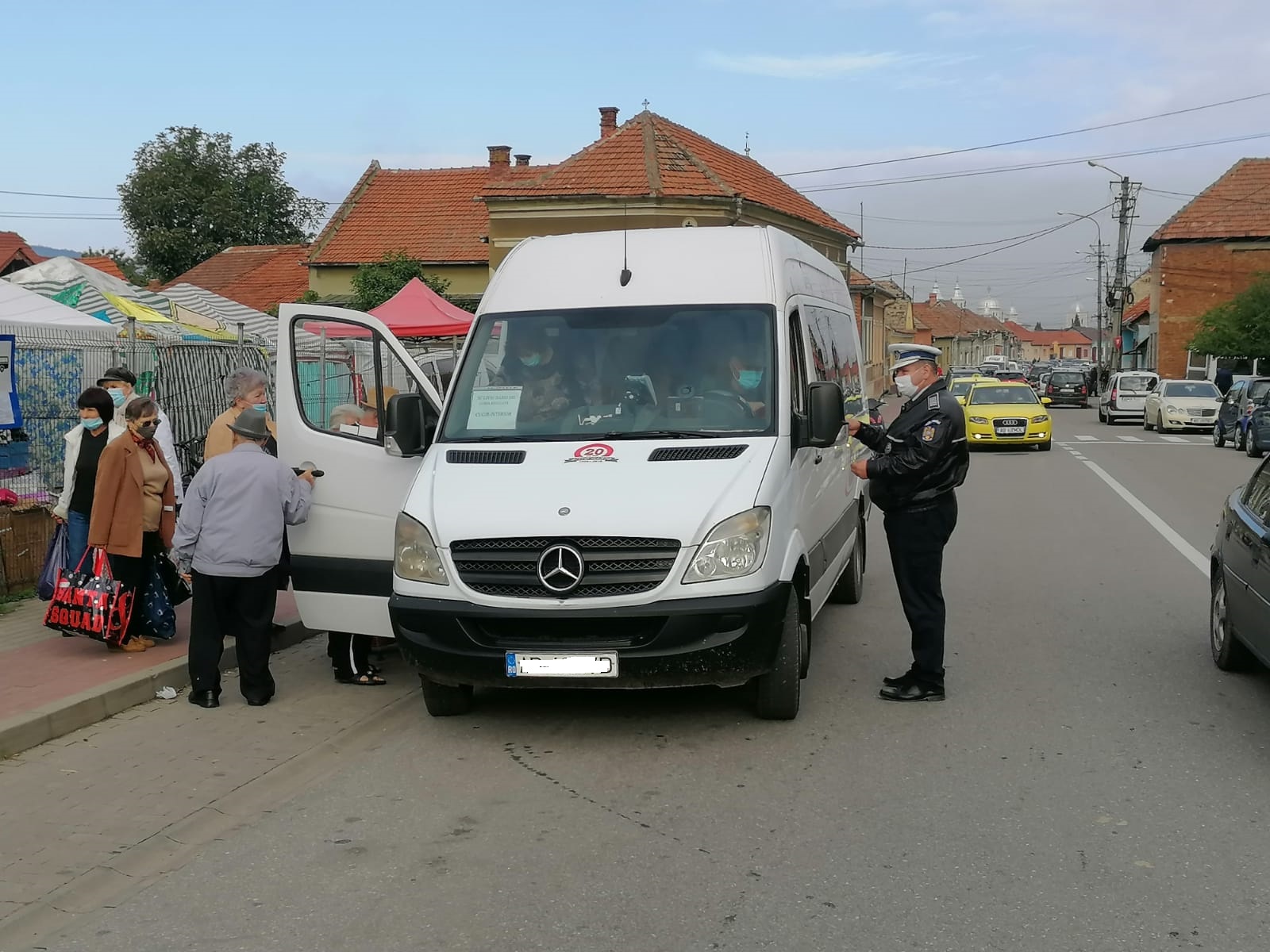 Inspectoratul de Poliție Județean Alba recomandă tuturor conducătorilor de autovehicule să circule cu viteză adaptată permanent condițiilor meteo-rutiere!