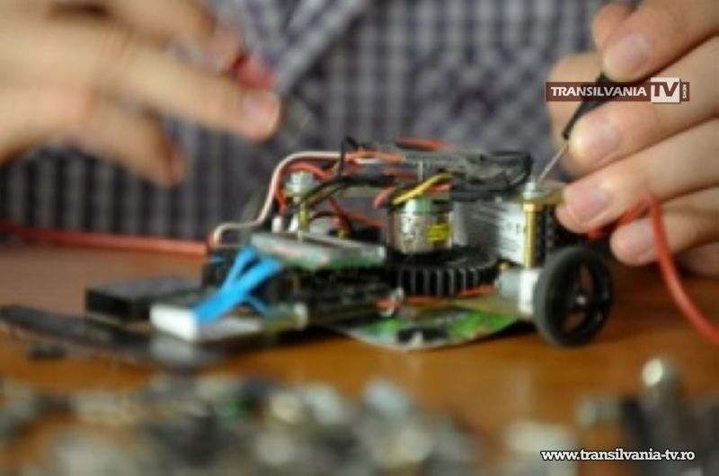 Tinerii sunt așteptați să participe la concursul de invenții și creații