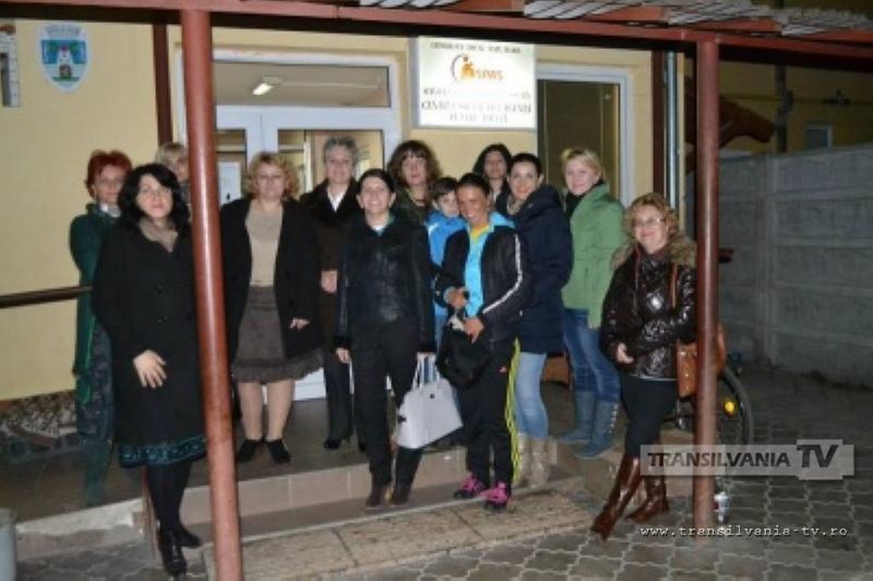 Femeile liberale au oferit cadouri asistaţilor de la Adăpostul de Noapte