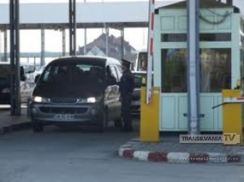 A vrut să intre în țară cu o mașină furată din Germania