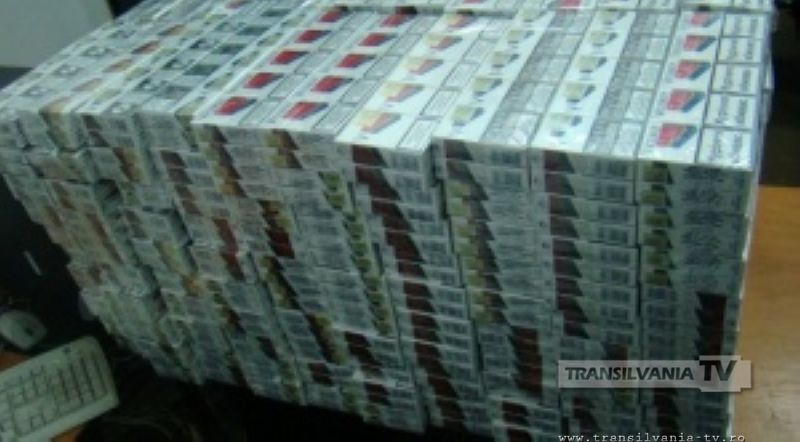 350 pachete ţigări descoperite în mașina unei maramureșence