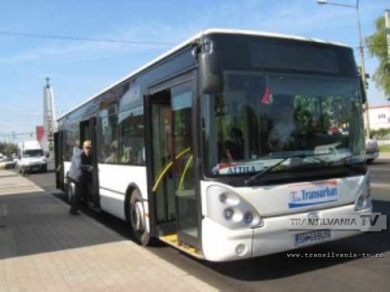 S-au rebotezat liniile de autobus către hypermarketul Auchan