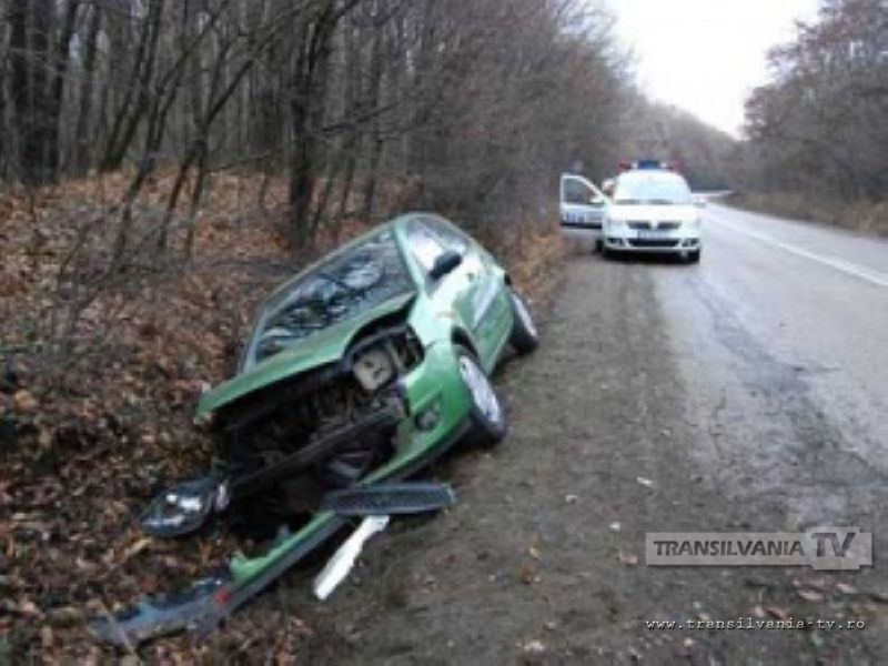 Două accidente de circulaţie au avut loc duminică în judeţ, victimele suferind leziuni uşoare