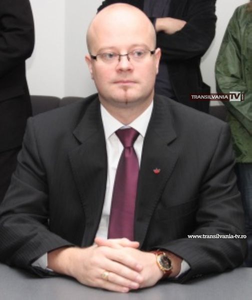 Deputatul Kereskenyi cere reînfiinţarea Centrului de Scrimă