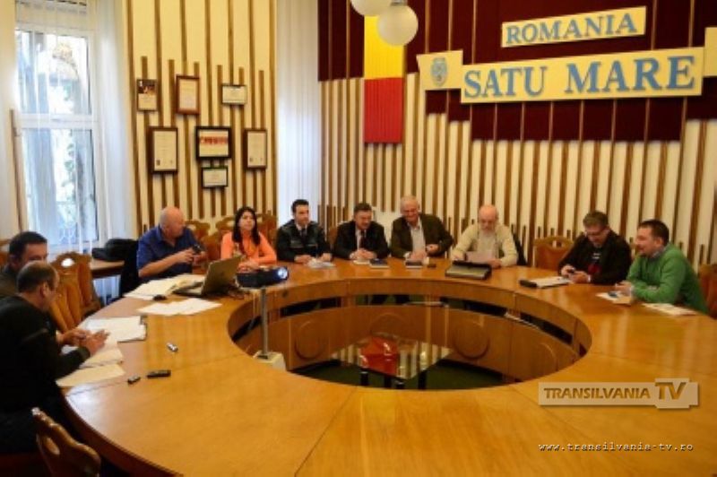 Circulaţia restricţionată temporar în faţa Tribunalului Satu Mare