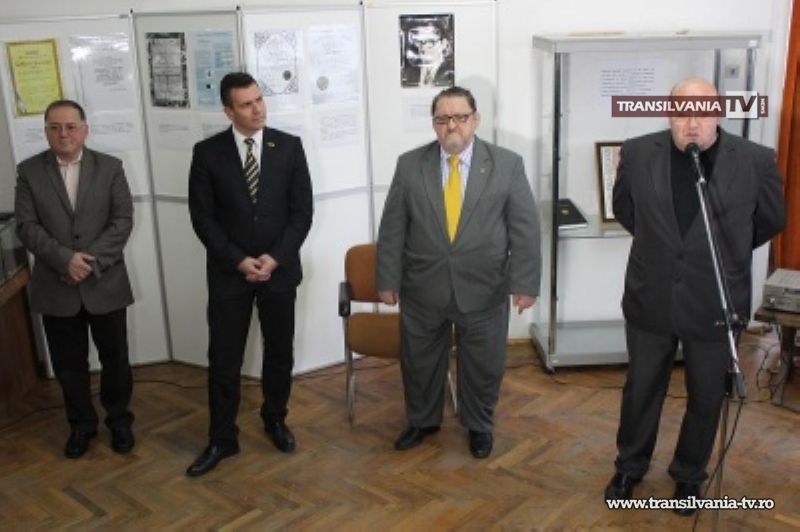 Expoziţie de excelenţă dr. Virgil Enătescu la Muzeul Judeţean