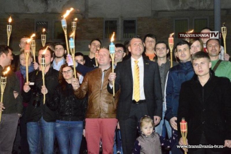 Tinerii liberali sătmăreni au sărbătorit Ora Pământului