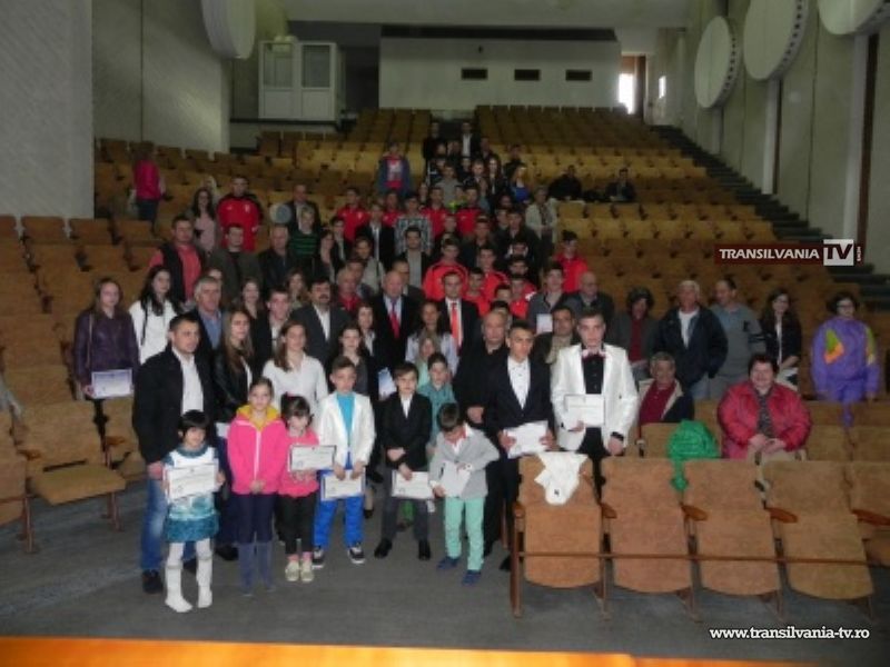 Primarul Dorel Coica a premiat 95 sportivi sătmăreni