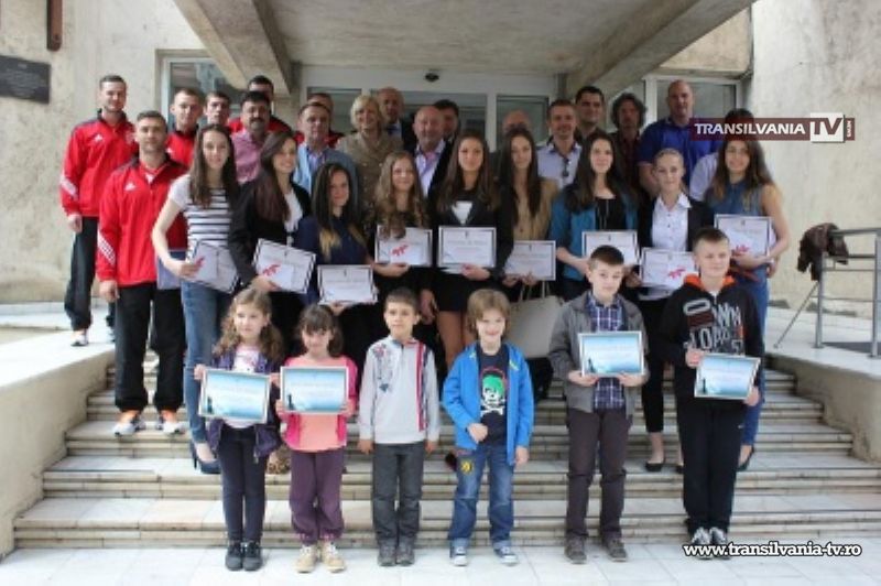 Primarul Dorel Coica a premiat 29 sportivi sătmăreni