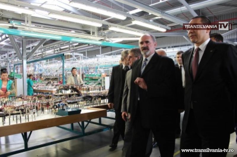 Premierul României a vizitat fabrica Draxlmaier din Satu Mare