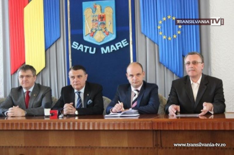 Ovidiu Silaghi garanteaza cu mandatul pentru pod şi centură!