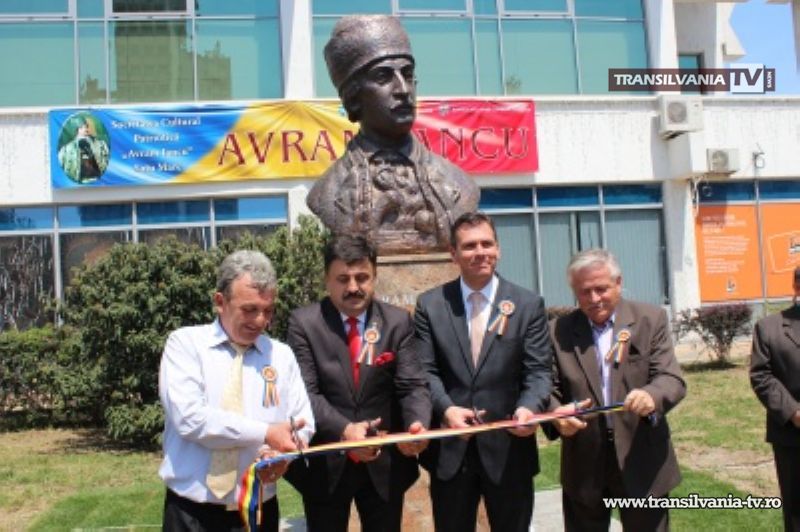 Bustul lui Avram Iancu, dezvelit la Satu Mare
