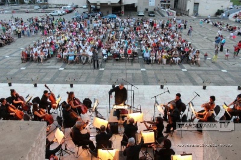 Concert în aer liber al orchestrei Filarmonicii