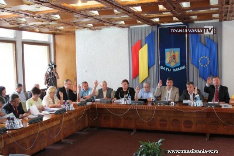 Confruntări în Consiliul Judeţean