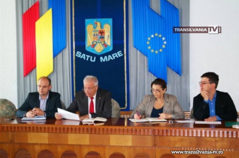 Producătorii de pălincă ar putea scăpa de accize