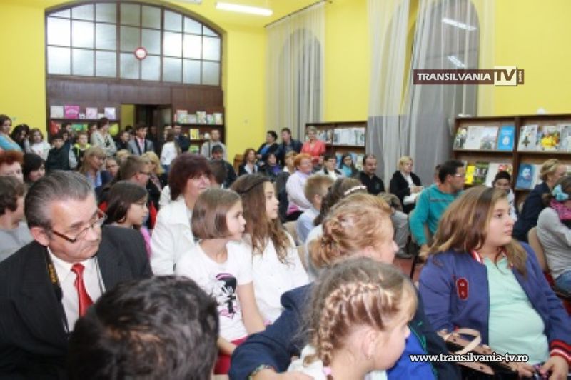 Peste 200 de persoane au participat la „Nocturna Bibliotecilor”