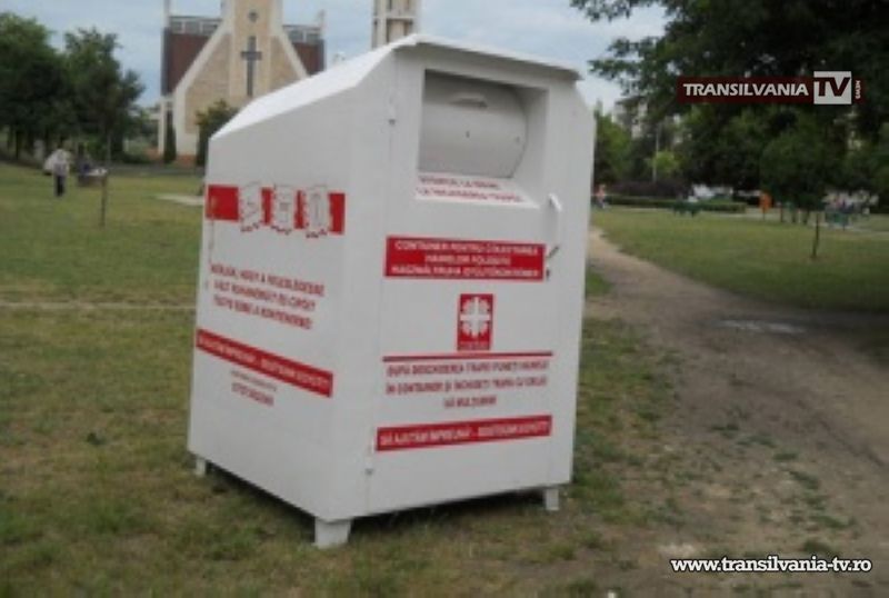 Organizația Caritas colectează materiale textile și haine