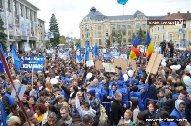Iohannis la Cluj. Peste 20.000 de sustinatori prezenti la miting.