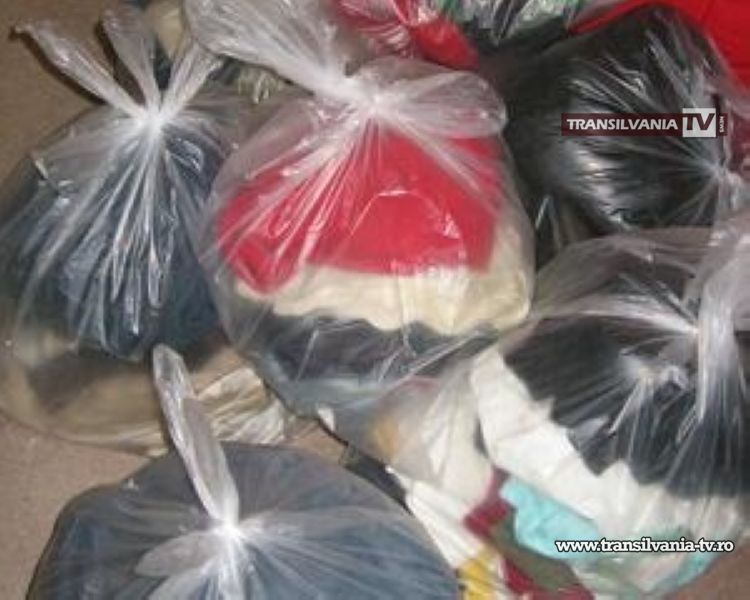 Peste șase tone de haine colectate de Organizația Caritas