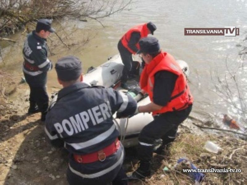 S-a sinucis aruncându-se de pe Podul Golescu în râul Someş