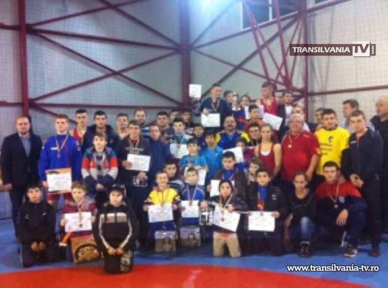 Luptătorii sătmăreni au dominat competiția „Cupa Cetate Ardud”
