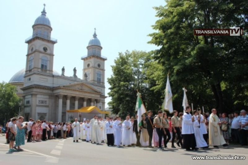 Procesiune de Hramul Diecezei Romano-Catolice a Sătmarului