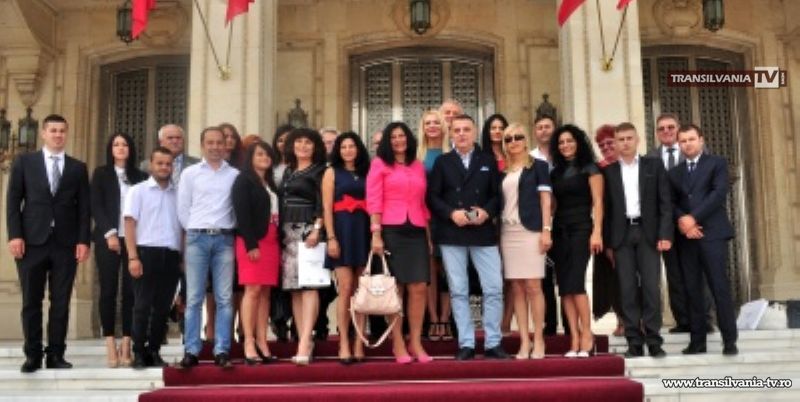 Congresul PLR a aprobat fuziunea cu PC. Noua alianţă se numeşte ALDE