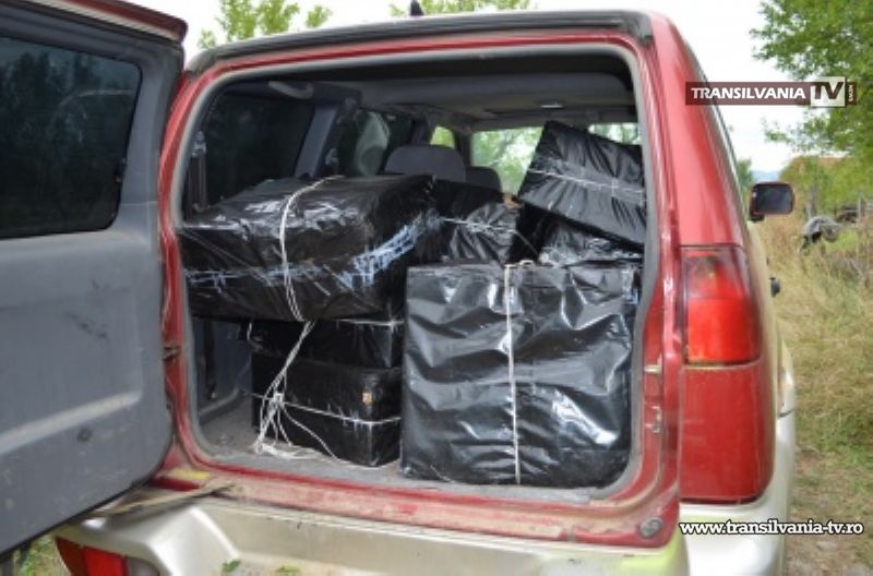 Contrabandişti de ţigări opriţi cu focuri de armă la graniţa cu Ucraina