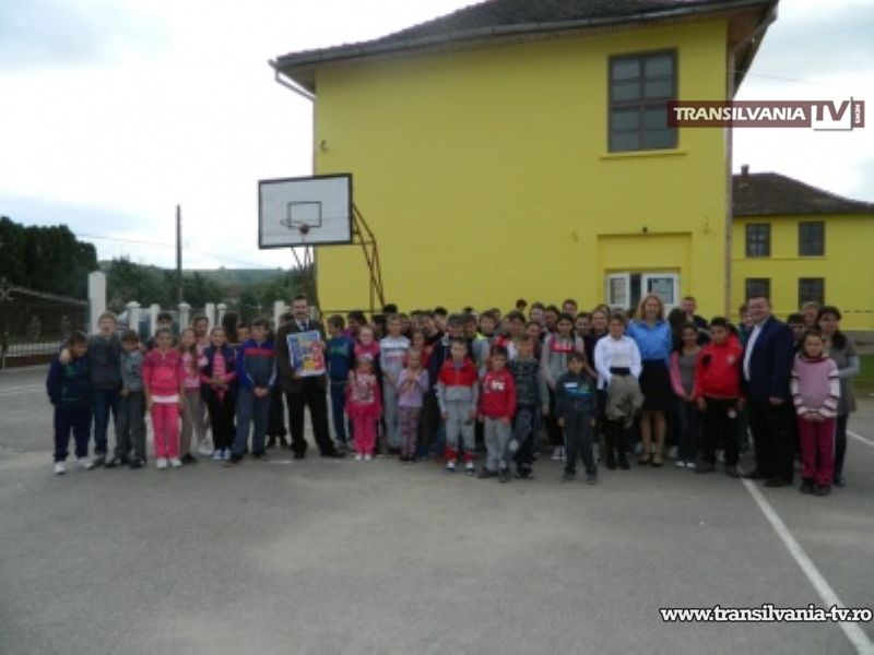 Elevii școlii din Beltiug au petrecut Ziua Educației cu jandarmii