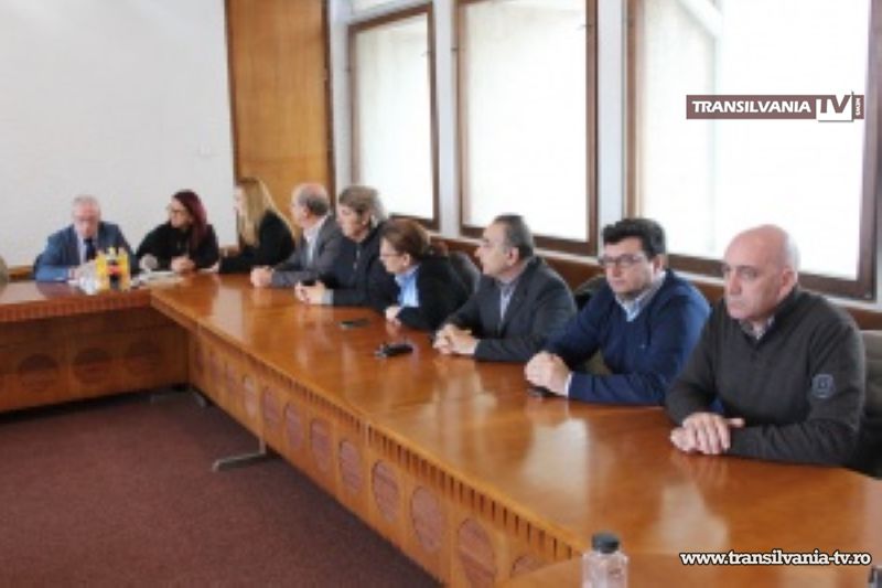 Italienii vor să facă monument pentru români