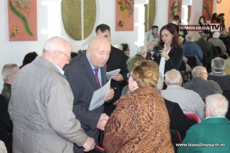 Primăria Satu Mare a premiat 39 de „cupluri de aur”