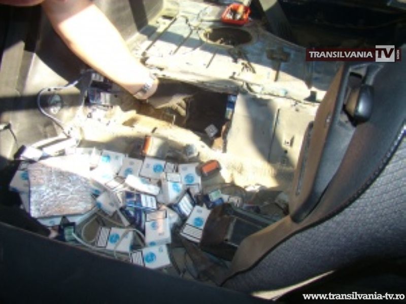 Maghiar prins cu 4.200 pachete de țigări de contrabandă