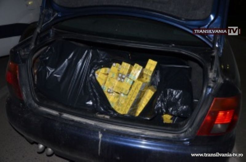 Ţigări de la duty-free şi Audi A4 confiscate de poliţiştii de frontieră