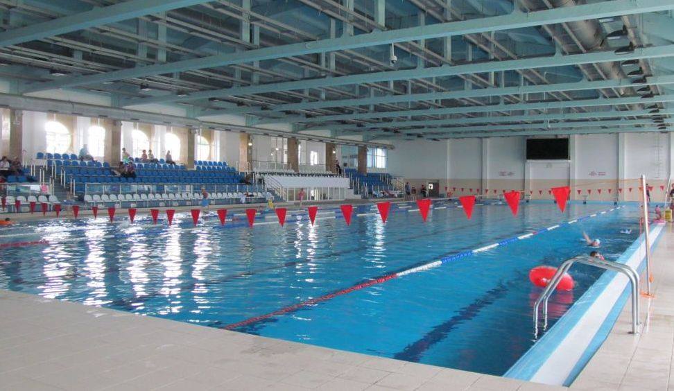 Se relia activitatea de inițiere înot, cu instructor extern, la Bazinul olimpic Alba Iulia!