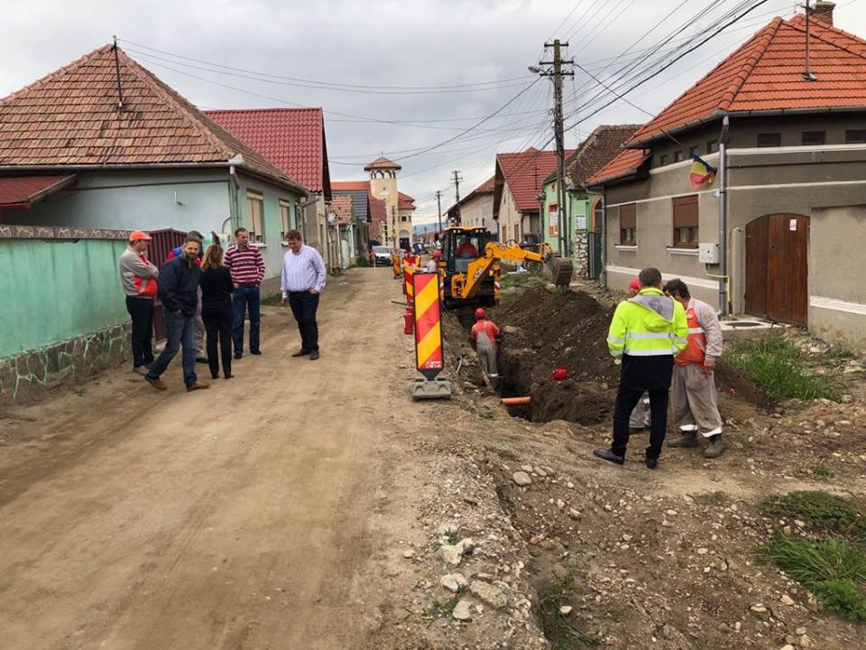 Proteste pe strada Gradinilor din Sebes (Petresti)!