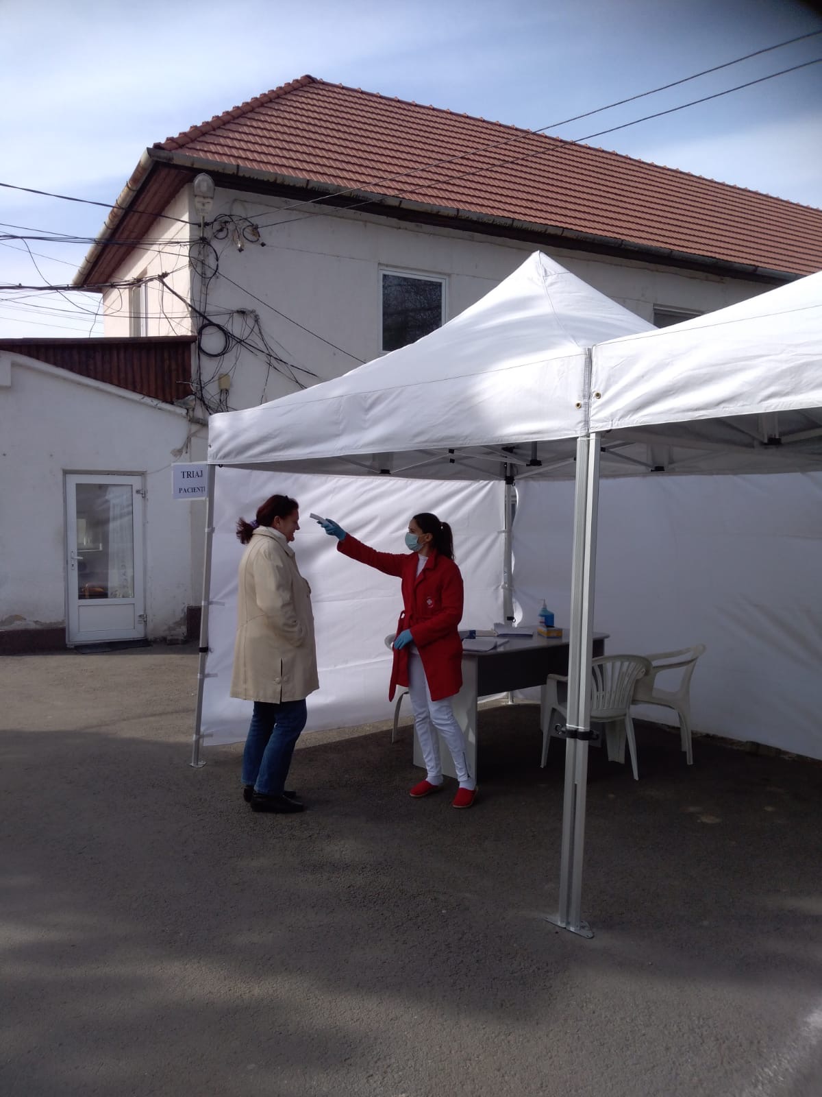 Municipiul Sebeș își protejează cetățenii. CORT DE TRIAJ LA SPITALUL DIN SEBEȘ, CA MĂSURĂ DE PREVENȚIE.