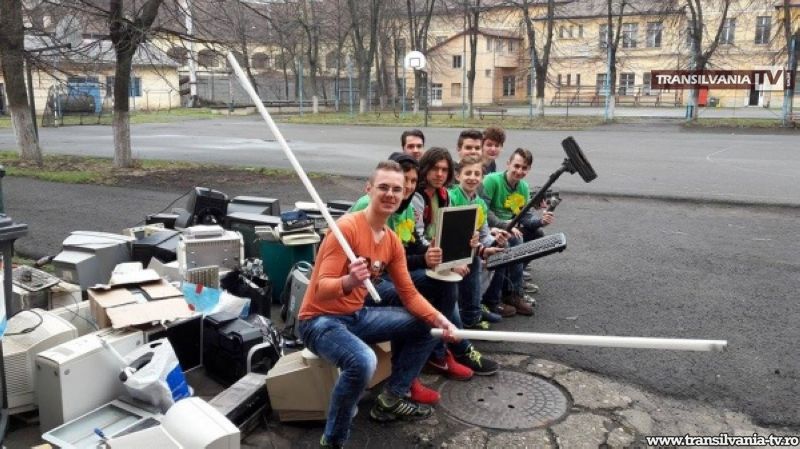 Caravana deșeurilor reciclabile