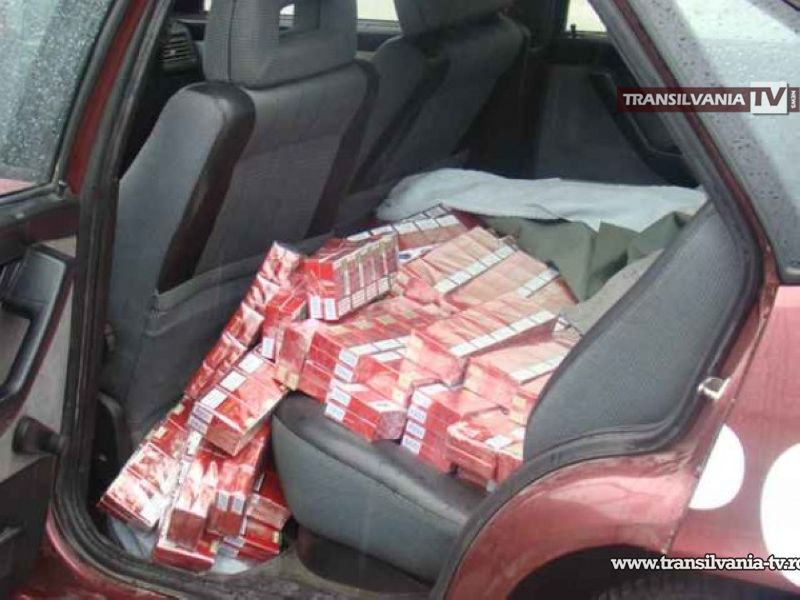 Un maghiar a vrut să intre din Ucraina cu mașina burdușită cu țigări de contrabandă