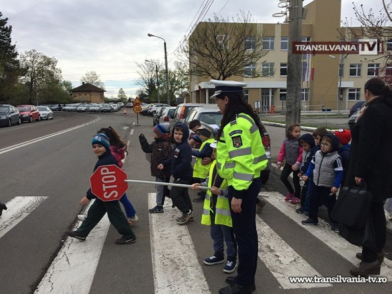 Peste 3.600 de sătmăreni au fost informaţi în Săptămâna Prevenirii Criminalităţii