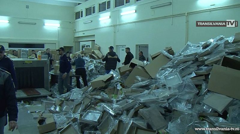 Captură istorică la Vama Halmeu: un TIR întreg plin cu ţigări de contrabandă din Ucraina