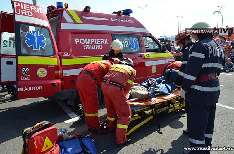 Minori răniți grav în urma unui accident rutier