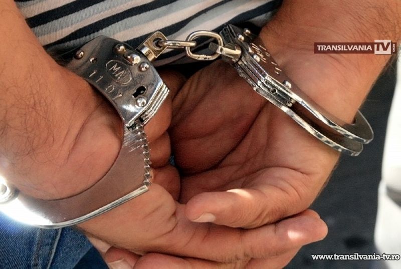 Maramureșean urmărit internațional, depistat la Petea