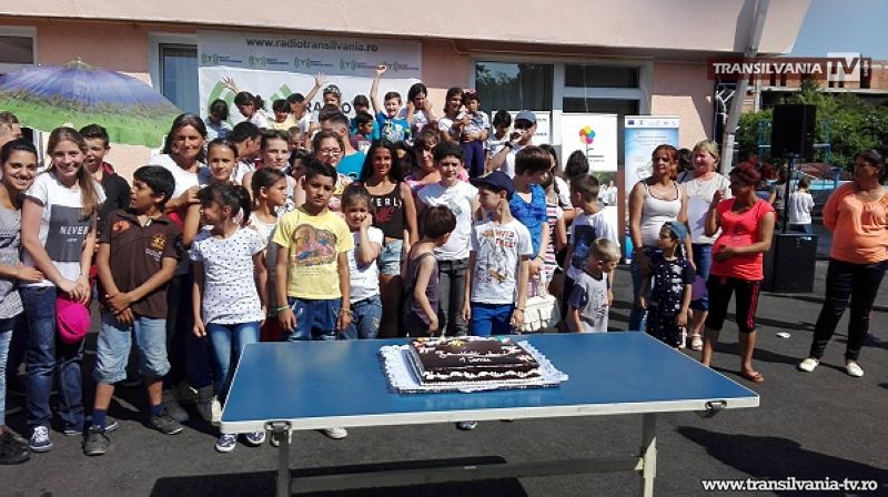 Peste 300 de copii s-au distrat de ziua lor în Insula de Bucurie