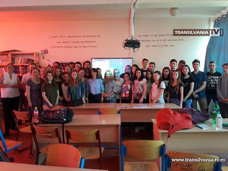 Elevii Liceului German „Johann Ettinger” au învățat să spună „NU” drogurilor