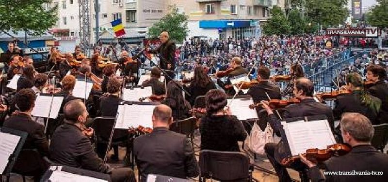 Filarmonica susține un concert simfonic în aer liber