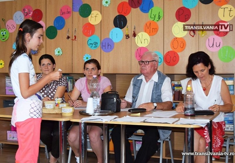 Școlarii de la centrele Caritas au participat la „Concursul de citit povești”