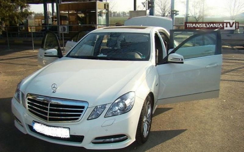 Mercedes căutat de autorităţile din Italia, descoperit în P.T.F. Petea