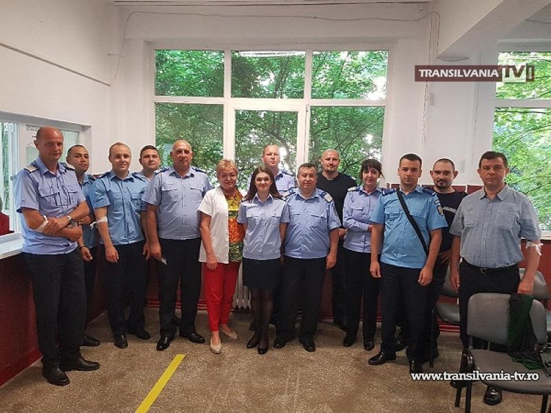 Jandarmii au donat sânge